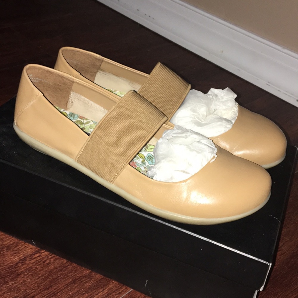 Nude, leather, mary jane flats